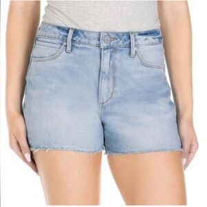 NWT New Articles of Society Raw Hem Denim Light Blue Wash Jean Shorts Size 32